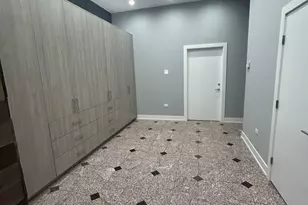 [Address not provided], Chicago, IL 60613 - Photo 2