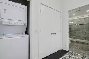 [Address not provided], Chicago, IL 60613 - Photo 14