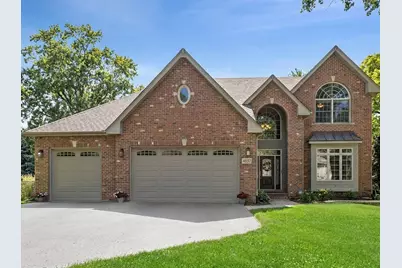 4632 Pershing Avenue, Downers Grove, IL 60515 - Photo 1
