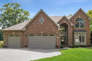4632 Pershing Ave, Downers Grove, IL 60515 - Photo 1