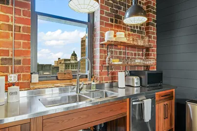 209 E Washington Street #5, Bloomington, IL 61701 - Photo 28