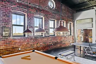 209 E Washington St, Bloomington, IL 61701 - Photo 10