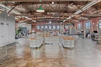 209 E Washington Street #5, Bloomington, IL 61701 - Photo 38