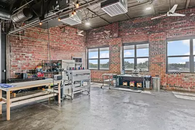 209 E Washington Street #5, Bloomington, IL 61701 - Photo 40