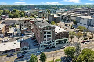 209 E Washington St, Bloomington, IL 61701 - Photo 70