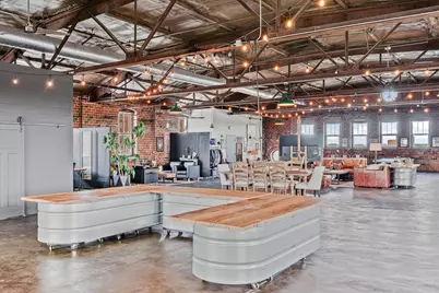 209 E Washington Street #5, Bloomington, IL 61701 - Photo 36