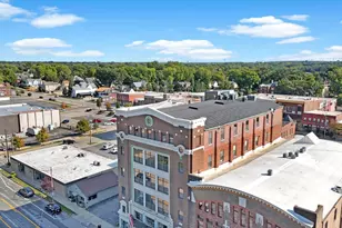 209 E Washington St, Bloomington, IL 61701 - Photo 64