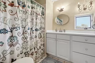 15 Manchester Ln, Elmhurst, IL 60126 - Photo 22