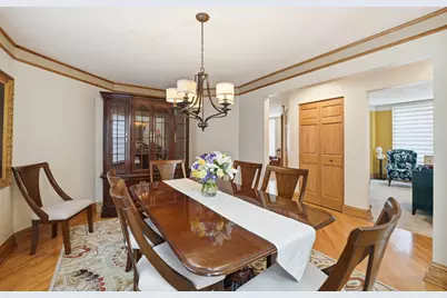 15 Manchester Lane, Elmhurst, IL 60126 - Photo 4