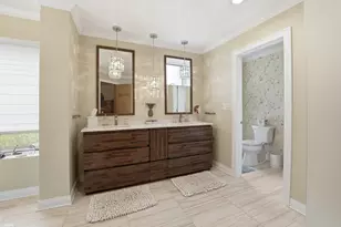 15 Manchester Ln, Elmhurst, IL 60126 - Photo 18