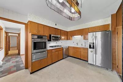 626 Burdette Avenue, Glendale Heights, IL 60139 - Photo 10