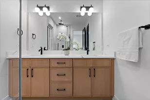 2636 W Evergreen Ave, Chicago, IL 60622 - Photo 12