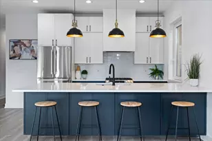 2636 W Evergreen Ave, Chicago, IL 60622 - Photo 2