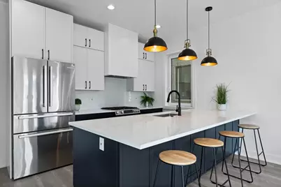 2636 W Evergreen Avenue #2, Chicago, IL 60622 - Photo 2