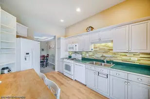 6727 181st St, Tinley Park, IL 60477 - Photo 6