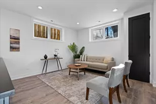 2636 W Evergreen Ave, Chicago, IL 60622 - Photo 20