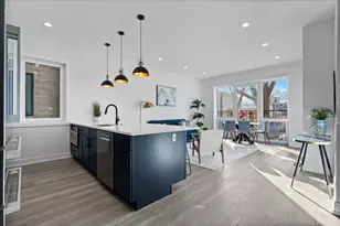 2636 W Evergreen Ave, Chicago, IL 60622 - Photo 4