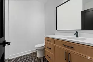 2636 W Evergreen Ave, Chicago, IL 60622 - Photo 24