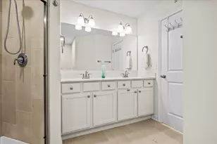 1941 Kingsley Cir, Northbrook, IL 60062 - Photo 12