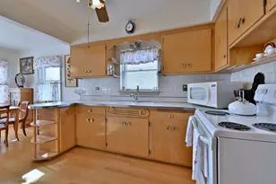 7421 W Oakton St, Niles, IL 60714 - Photo 14