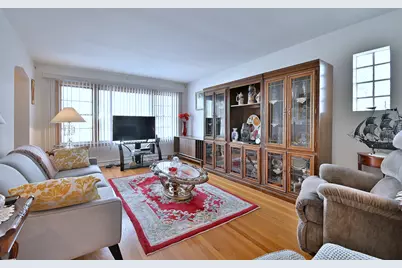 7421 W Oakton Street, Niles, IL 60714 - Photo 22