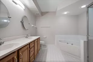 400 S NW Hwy, Park Ridge, IL 60068 - Photo 16