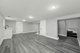 11348 S Stewart Ave, Chicago, IL 60628 - Photo 22