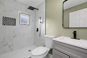 11348 S Stewart Ave, Chicago, IL 60628 - Photo 16