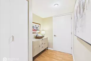 345 N La Salle Dr, Chicago, IL 60654 - Photo 14