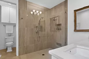 285 Middaugh Rd, Clarendon Hills, IL 60514 - Photo 12