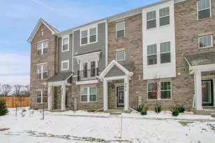 6275 Sandbelt Dr, Lisle, IL 60532 - Photo 1