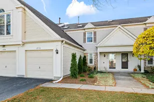 1376 Longacre Ln, Wheeling, IL 60090 - Photo 2