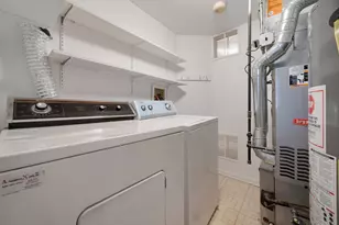 171 Old Oak Ct W, Buffalo Grove, IL 60089 - Photo 16