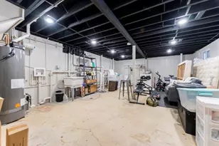 1700 N Linden Ave, Waukegan, IL 60085 - Photo 16