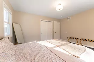 1700 N Linden Ave, Waukegan, IL 60085 - Photo 12