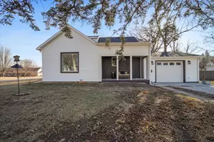 509 E Ash St, Fairbury, IL 61739 - Photo 32