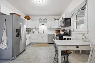 509 E Ash St, Fairbury, IL 61739 - Photo 6