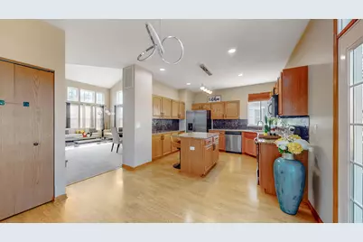 2500 Rosehall Lane, Aurora, IL 60503 - Photo 6