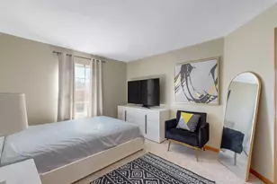 2500 Rosehall Ln, Aurora, IL 60503 - Photo 16