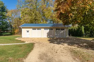 9709 Cunningham Rd, Winnebago, IL 61088 - Photo 8