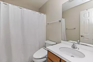 562 Gunnison Ct, Gilberts, IL 60136 - Photo 10