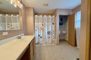 748 Versailles Pkwy, Oswego, IL 60543 - Photo 16