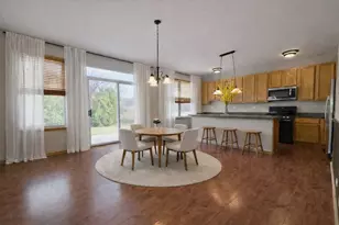 748 Versailles Pkwy, Oswego, IL 60543 - Photo 8