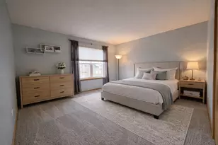 748 Versailles Pkwy, Oswego, IL 60543 - Photo 12