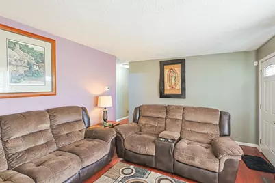 1501 Pawnee Road, Carpentersville, IL 60110 - Photo 18