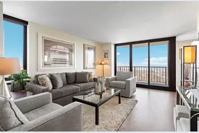 3660 N Lake Shore Drive #4202, Chicago, IL 60613 - Photo 4