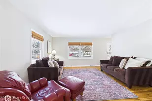 34070 N Lilac Ave, Grayslake, IL 60030 - Photo 4