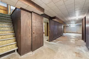 19 Schrum Rd, Calumet City, IL 60409 - Photo 16