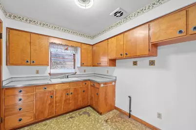 19 Schrum Road, Calumet City, IL 60409 - Photo 8