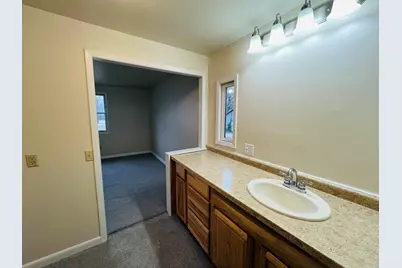 1007 Murphy Street, Eldorado, IL 62930 - Photo 18